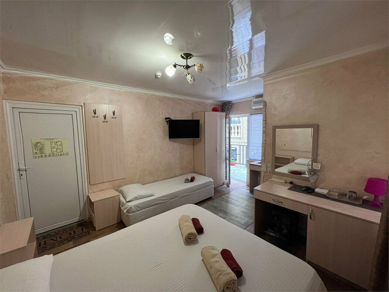 Гостиница Ирена Адлер