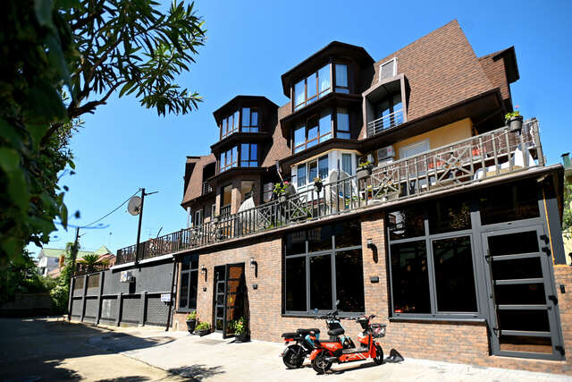 Гостиница Ирена Адлер-3